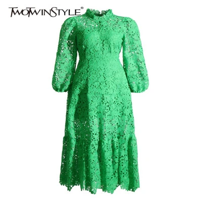 TWOTWINSTYLE Soild فساتين غير رسمية للنساء س الرقبة فانوس كم عالية الخصر التطريز